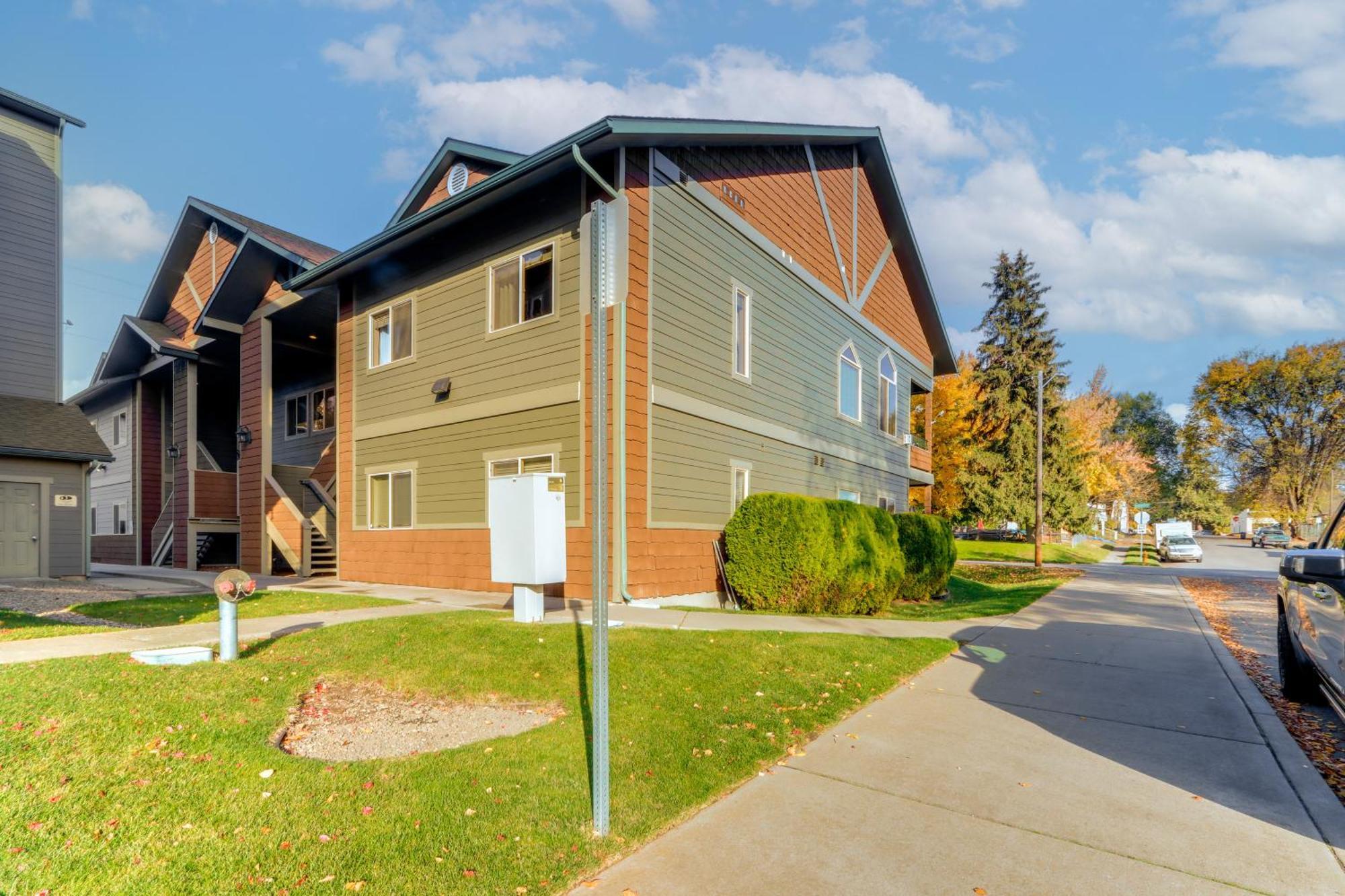 Modern Coeur Dalene Getaway Condo Walk Downtown! Coeur d'Alene Exterior photo